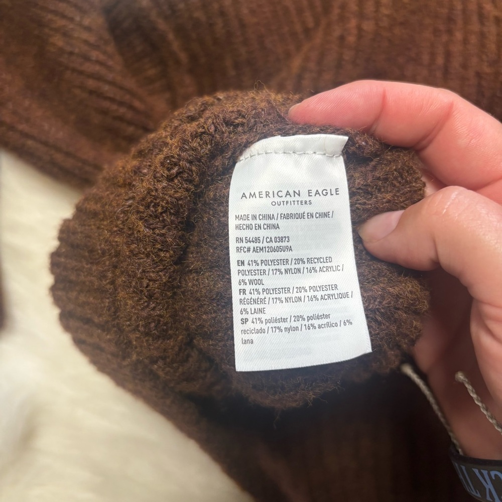American Eagle Brown Wool Blend Sweater size Small - Picture 6 of 9